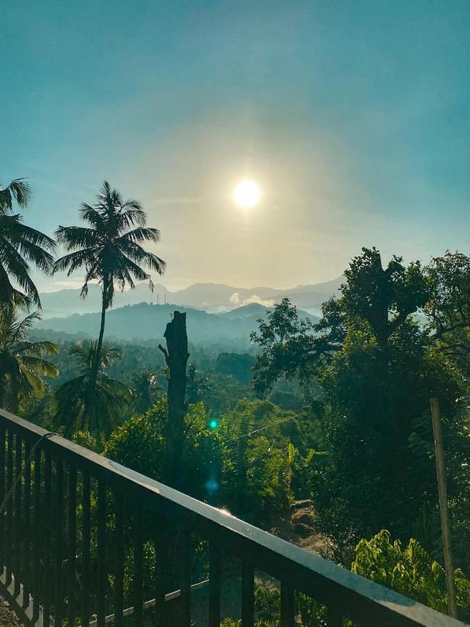 Pearl'S Homestay Matale Exterior photo