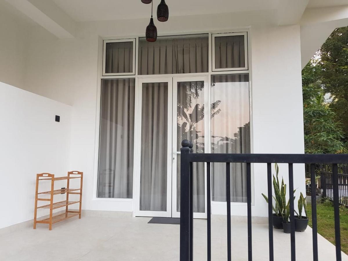 Pearl'S Homestay Matale Exterior photo